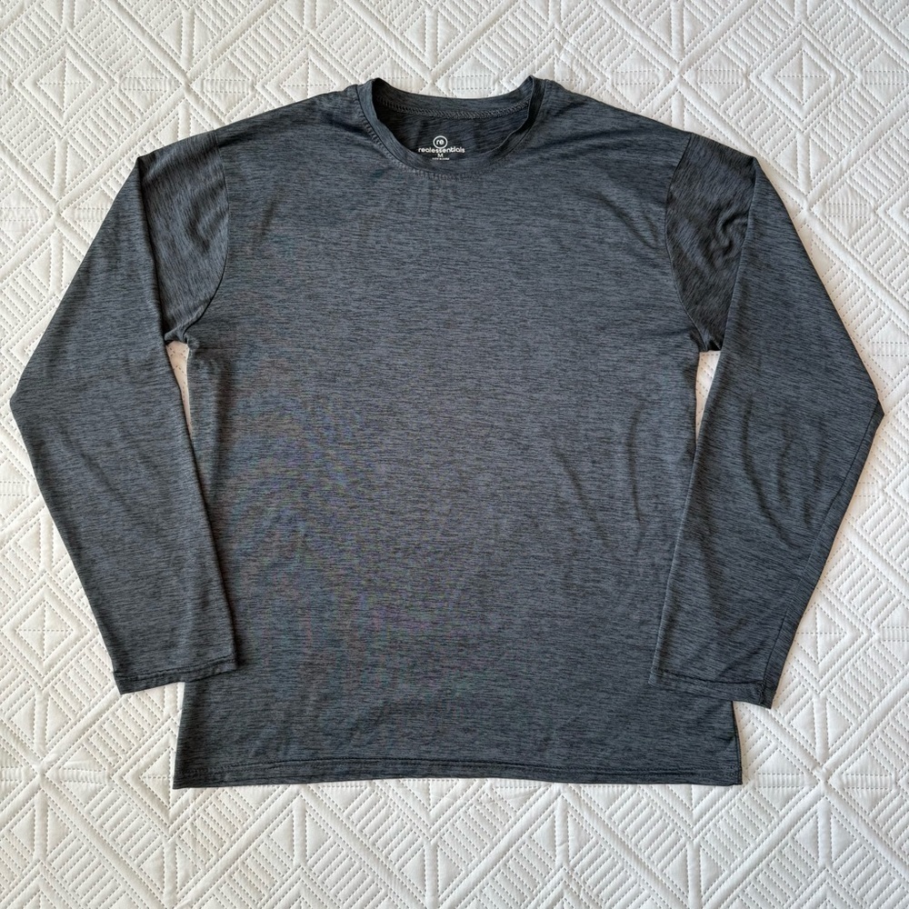 Re Realessentials Charcoal Long Sleeve Activewear Tee Size M